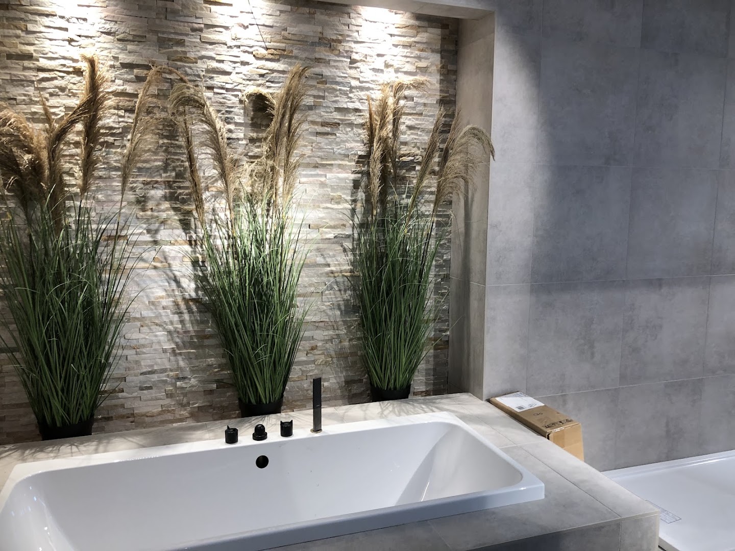 L H Tiling — Photos 9