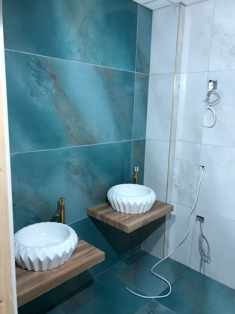 L H Tiling — Photos 12